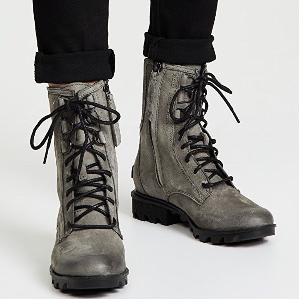 NWT Sorel Phoenix Boots
